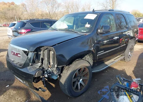 2013 GMC Yukon Denali z USA, uszkodzony, nr VIN 1GKS2EEF9DR364968